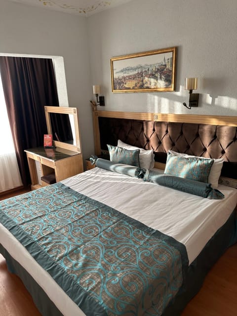 Bed, Decorative detail