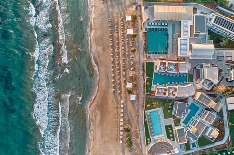 Property building, Bird's eye view, Beach, Beach