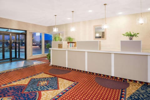Lobby or reception, On site