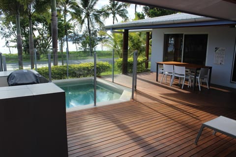 Balcony/Terrace, Swimming pool, Swimming pool