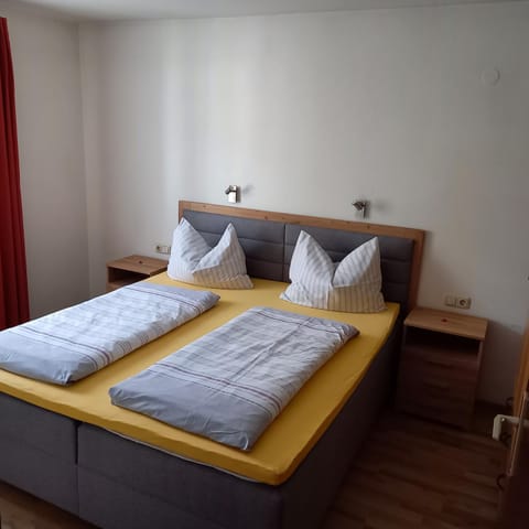 Pension Post - Sistrans Bed and Breakfast in Innsbruck