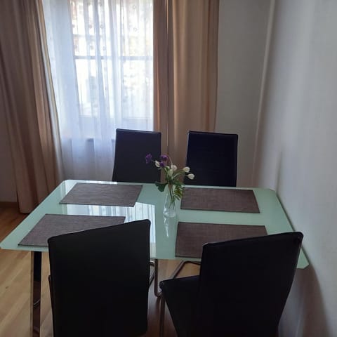 Pension Post - Sistrans Bed and Breakfast in Innsbruck