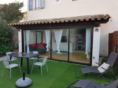 Garden, Garden view