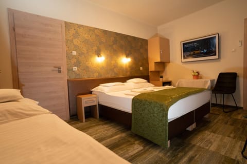 Bed, Winter, Photo of the whole room, Bedroom, Autumn