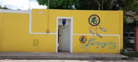 Facade/entrance