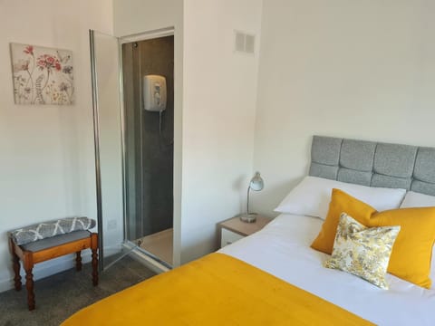 Shower, Bed, Bedroom