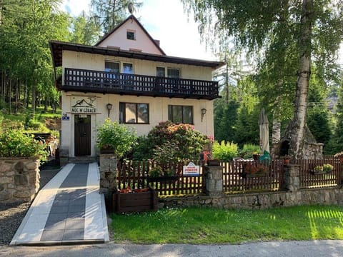 Property building, Facade/entrance, Day, Natural landscape, Garden, Other, Decorative detail, Floor plan, Garden view