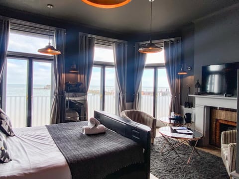 Bed, View (from property/room), Bedroom, Sea view