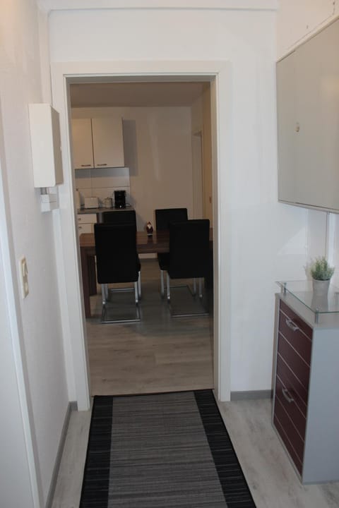 Gut gelegenes Appartment mit Wifi, Parkplatz, Wama, Trockner usw. Apartment in Kaiserslautern
