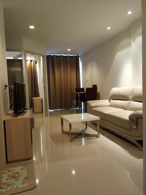 TV and multimedia, Living room, Seating area, Bedroom, Area and facilities
