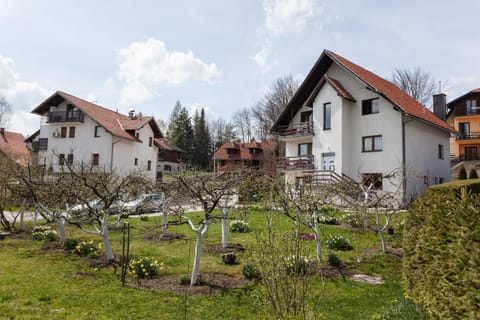 Property building, Facade/entrance, Off site, Day, Decorative detail, Autumn