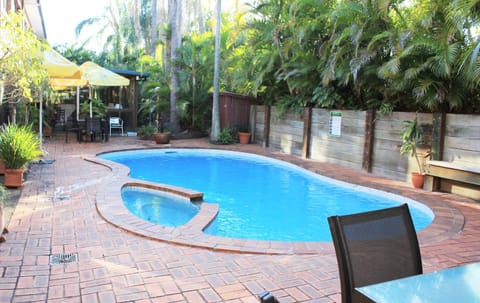 Swimming pool, Swimming pool