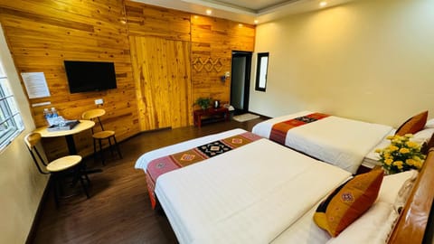 Communal lounge/ TV room, Bed, Living room, Photo of the whole room, Seating area, Bedroom