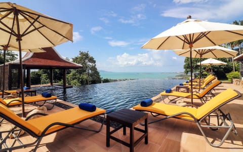 Patio, Nearby landmark, Day, Natural landscape, Pool view, Sea view, Swimming pool, sunbed