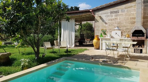 Restaurant/places to eat, Hot Tub, Swimming pool