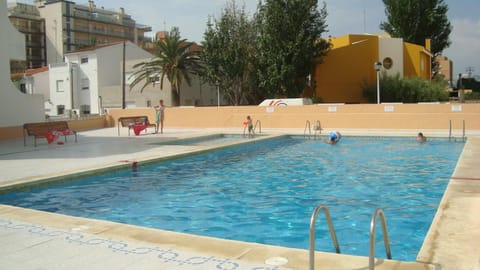 Garden, Swimming pool, children