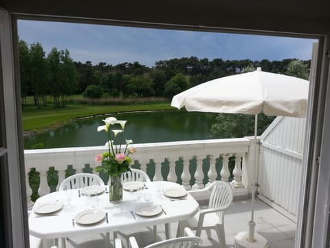 Balcony/Terrace, Lake view