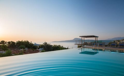 Swimming pool, Sunrise