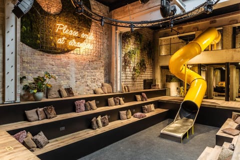 Upstairs Hotel Hotel in Ostend