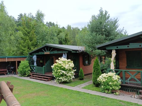 Domek nad jeziorem/Seehaus 2 (Sławno/Łętowo) House in Pomeranian Voivodeship