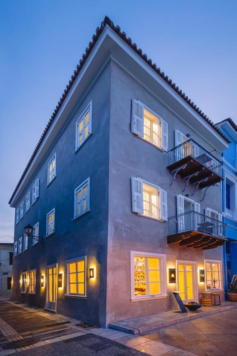 Property building, Restaurant/places to eat