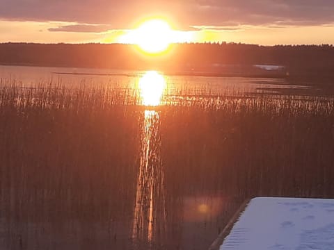 Domek nad jeziorem/Seehaus 3 (Sławno/Łętowo) House in Pomeranian Voivodeship