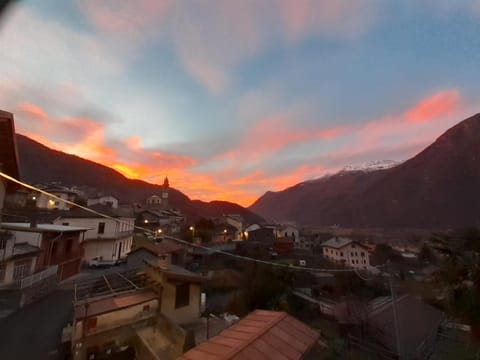 Casa la foriana House in Aosta Valley, Italy