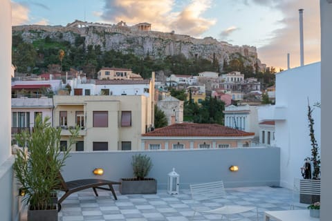 Nearby landmark, Balcony/Terrace, Landmark view, Mountain view