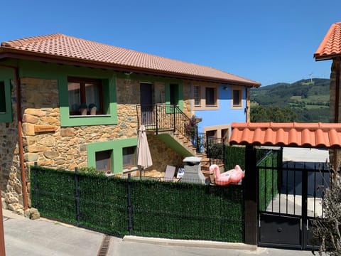 Balcony/Terrace, Balcony/Terrace, Mountain view