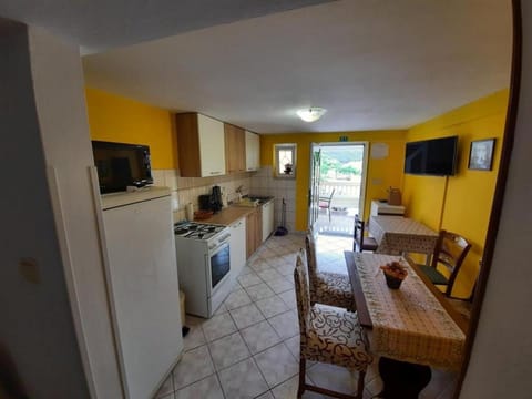 Apartments Kampor (4235) Apartment in Supetarska Draga