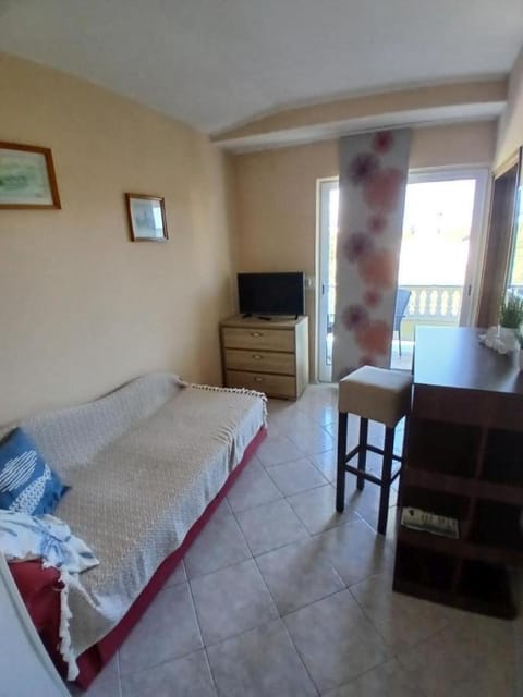 Apartments Kampor (4235) Apartment in Supetarska Draga