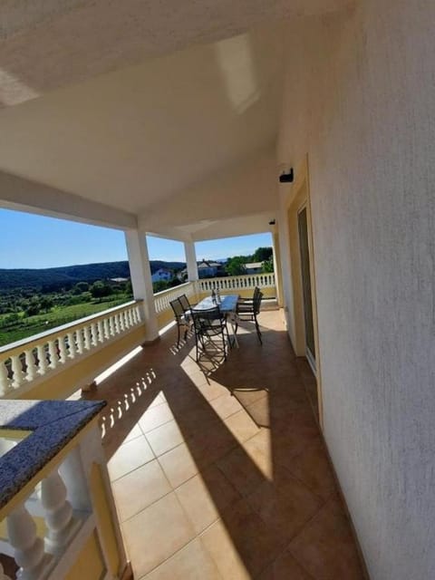 Apartments Kampor (4235) Apartment in Supetarska Draga