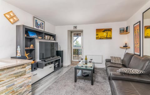 TV and multimedia, Living room