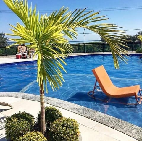 Day, Swimming pool, sunbed