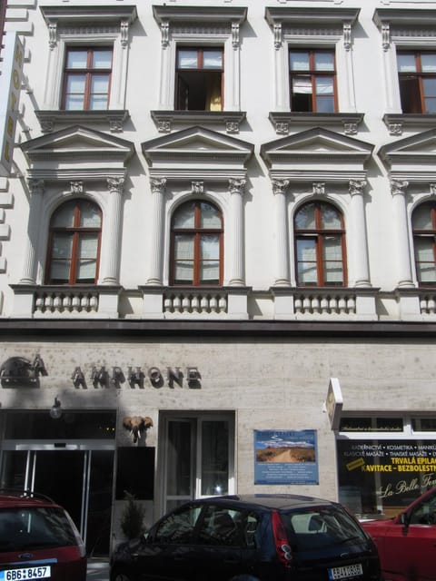 Property building, Facade/entrance