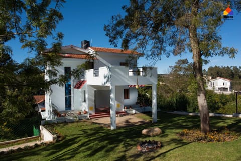 Property building, Facade/entrance, Garden