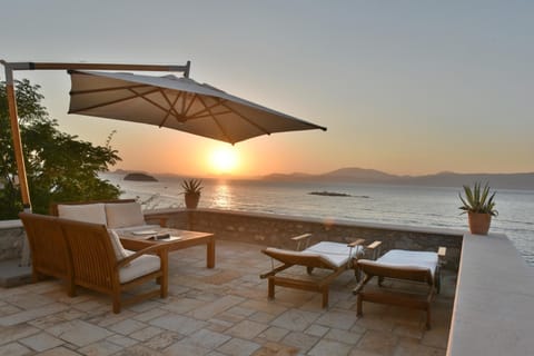 Seating area, Sea view, Sunset