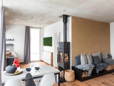 Living room, Seating area, Dining area