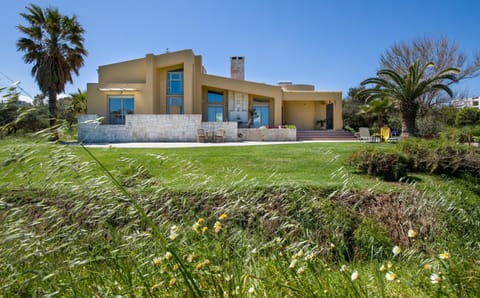 Property building, Day, Garden