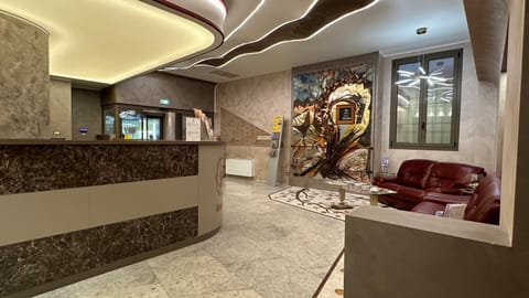 Lobby or reception, Decorative detail, hair dresser