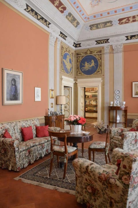 Residenza Storica Palazzo Ricciarelli Villa in Volterra