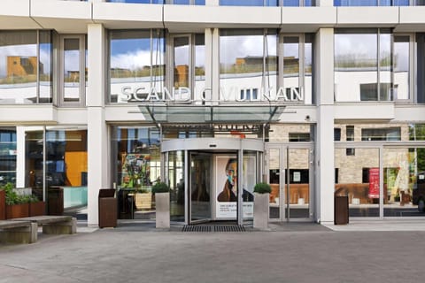 Property building, Facade/entrance, On site