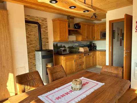 SKI-TO-DOOR Sonnwiese Apartment in Carinthia, Austria