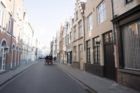Facade/entrance, Day