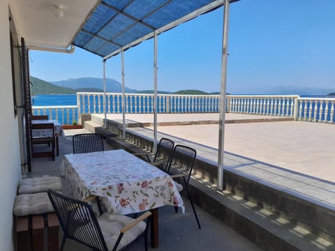 Balcony/Terrace, children, Family