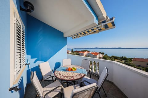 View (from property/room), Balcony/Terrace, Sea view