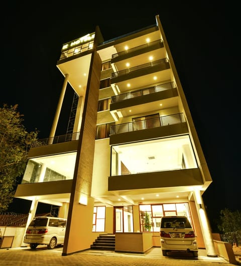 Property building, Facade/entrance