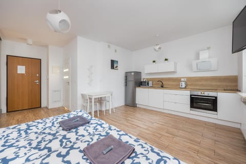 Bed, Kitchen or kitchenette, Photo of the whole room, Bedroom, dishwasher, minibar