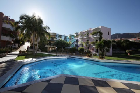 Garden, Swimming pool