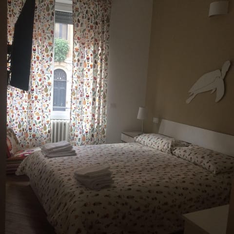 Photo of the whole room, Decorative detail
